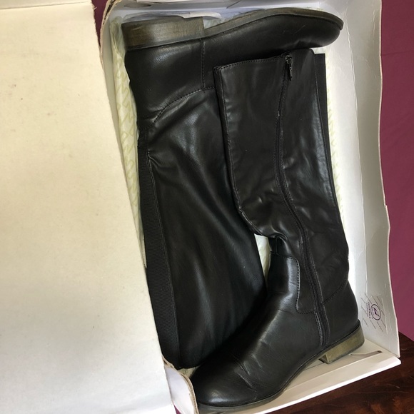 Kenneth Cole boots - Picture 1 of 1